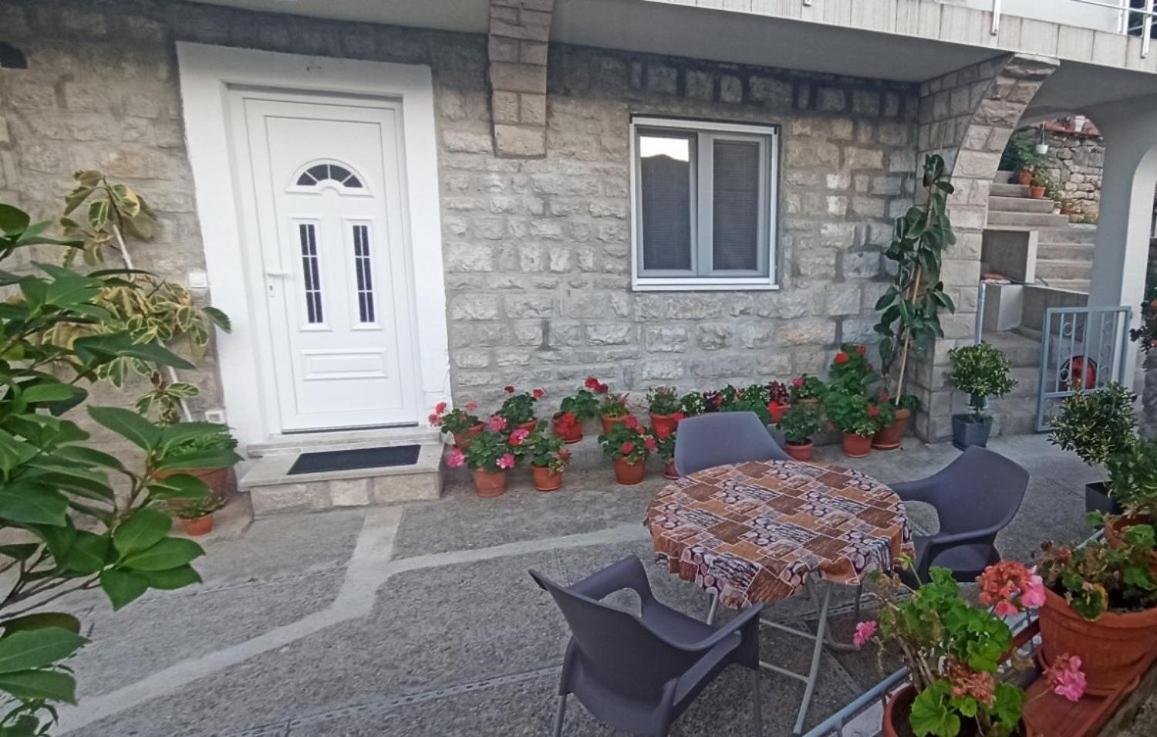 Apartments Todorovic Tivat Exterior photo